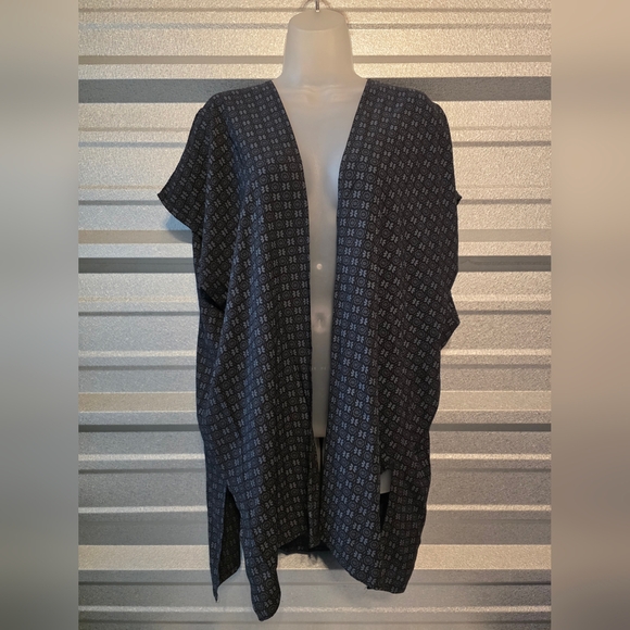 M Made In Italy Tops - Made In Italy Navy Patterned Kimono Cardigan